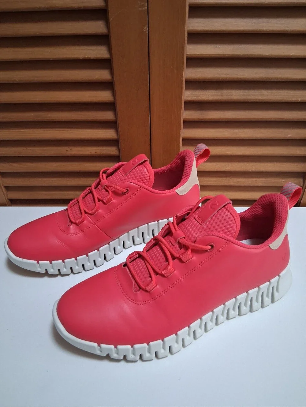 ECCO Women’s Gruuv W Sneaker Size EU 41, US 10- 10.5